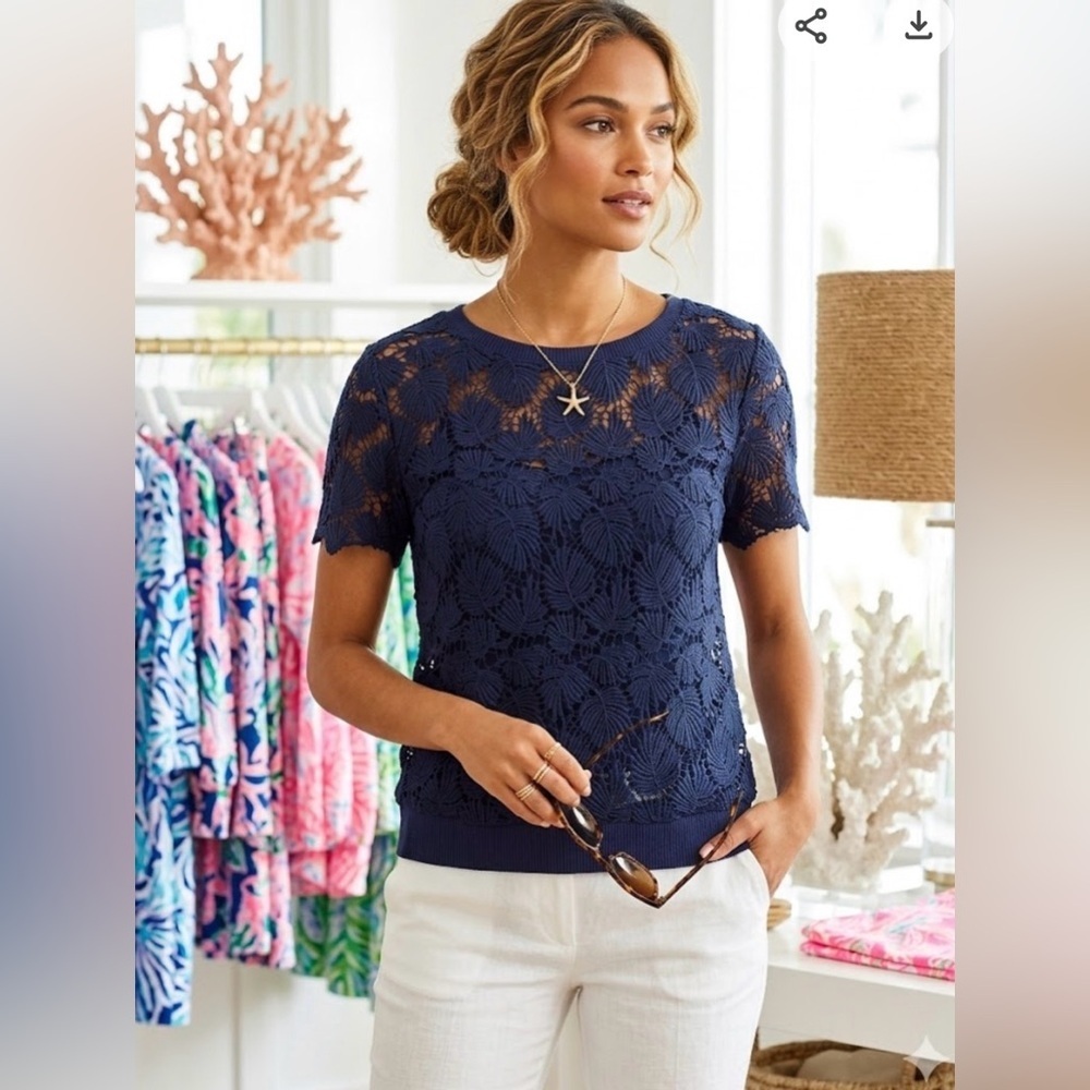 Lilly Pulitzer Kay Popover Palm Kinit Lace Top in Navy - Size S